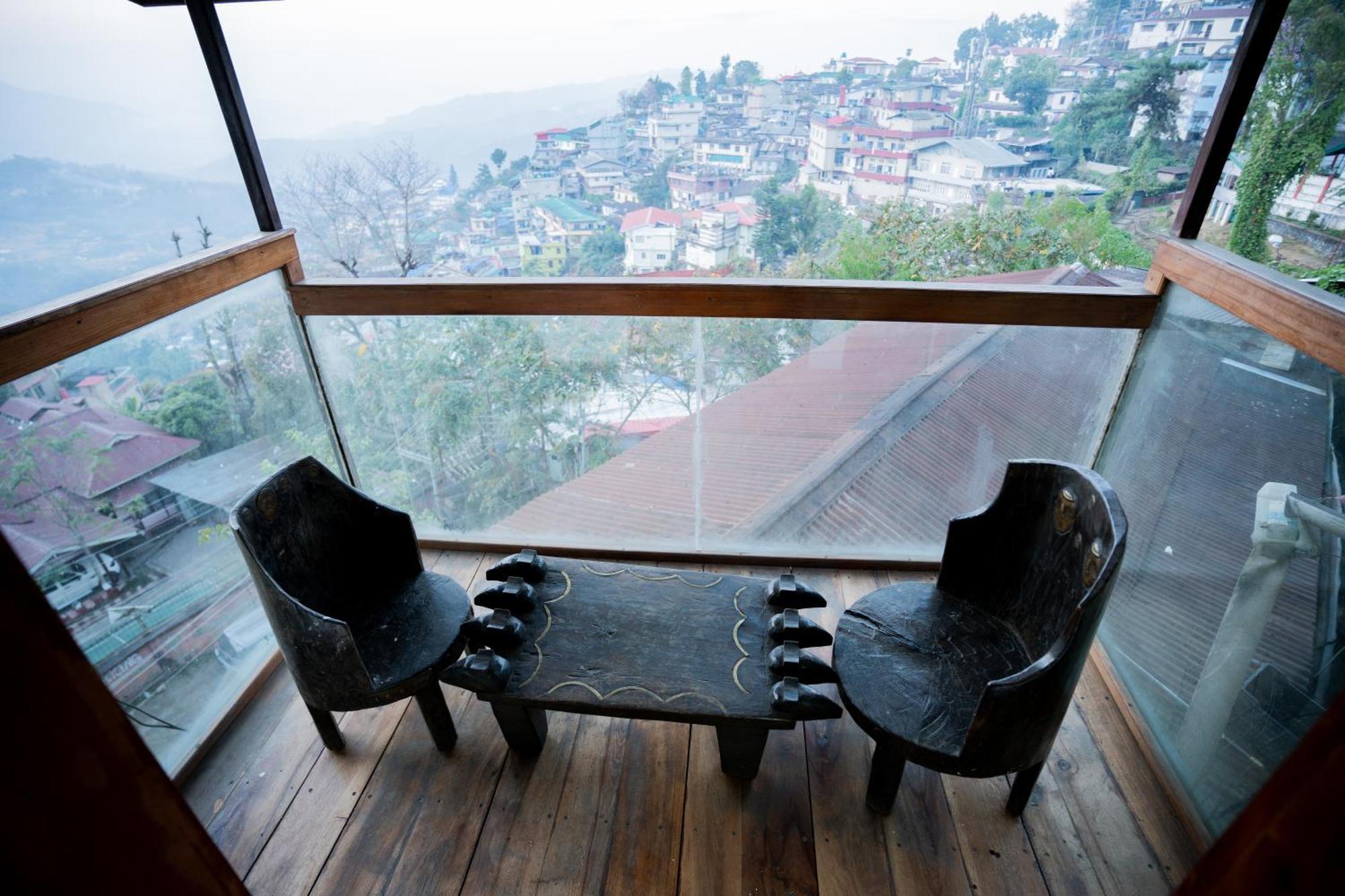 2K Hotel Kohima Exteriér fotografie